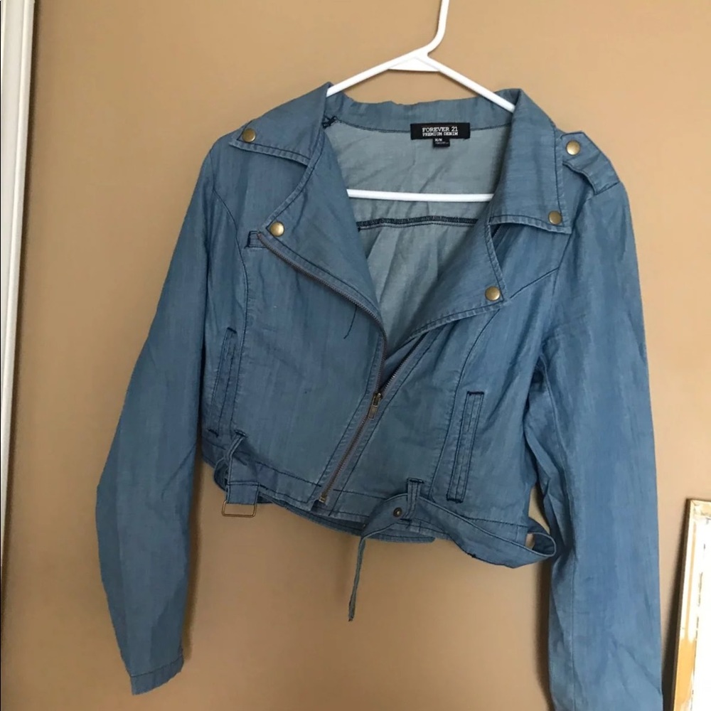 Crop denim jacket